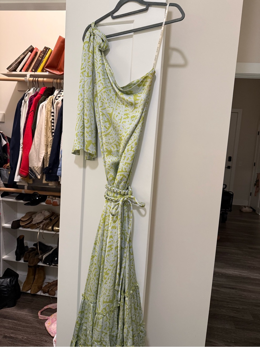 Kleid One Shoulder Dress
